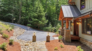 A classic mountain sanctuary nestled within the exclusive Bear - photo 2
