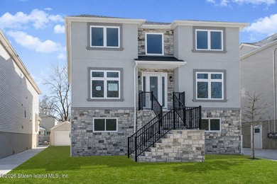 435 Brighton St. is the serene setting for this absolutely - photo 1