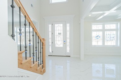435 Brighton St. is the serene setting for this absolutely - photo 7