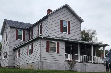 Lake Home For Sale in North Tazewell, Virginia