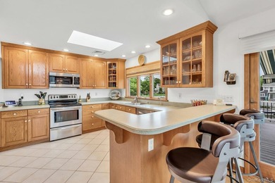 WATERFRONT LIVING AT ITS FINEST Nestled within a private - photo 10