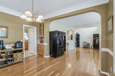 Outstanding 4-bedroom, 3.5-bath Jordan Model in the highly - photo 11