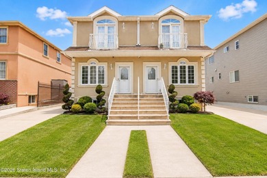 Welcome to 172 Hopkins Ave! This beautifully maintained - photo 1