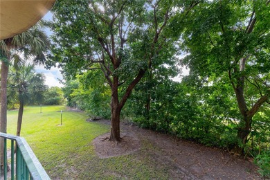 Charming Remodeled Kitchen, 2 bedroom & 2 bathroom, Shutters