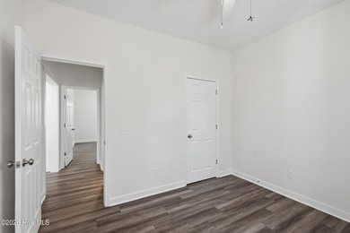 Adorable three bedroom, two bathroom single family home with - photo 21