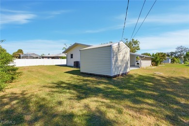 Step into a fully renovated 2/2 that feels brand new! This home - photo 22