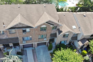 WELCOME TO 135 NORTH DRIVE A HIDDEN GEM LOCATED IN SERENE HILLS - photo 2