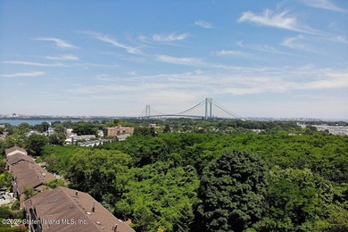 WELCOME TO 135 NORTH DRIVE A HIDDEN GEM LOCATED IN SERENE HILLS - photo 4