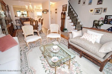 WELCOME TO 135 NORTH DRIVE A HIDDEN GEM LOCATED IN SERENE HILLS - photo 7