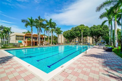 Charming Remodeled Kitchen, 2 bedroom & 2 bathroom, Shutters