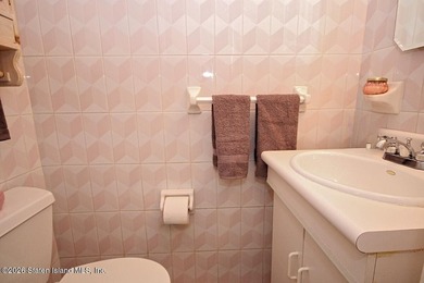 WELCOME TO 135 NORTH DRIVE A HIDDEN GEM LOCATED IN SERENE HILLS - photo 10