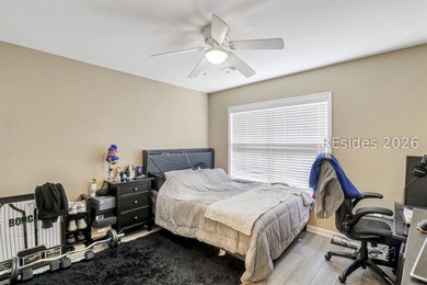 Outstanding 4-bedroom, 3.5-bath Jordan Model in the highly - photo 36