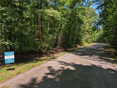 Lake Hartwell Lot For Sale in Westminster South Carolina