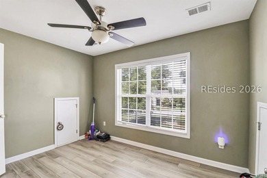 Outstanding 4-bedroom, 3.5-bath Jordan Model in the highly - photo 42