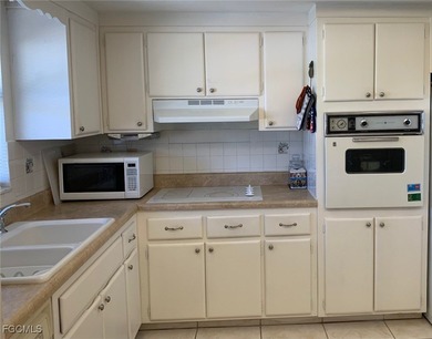 Welcome Home!! Spacious 2 -bedroom, 2 bathroom condo in - photo 10