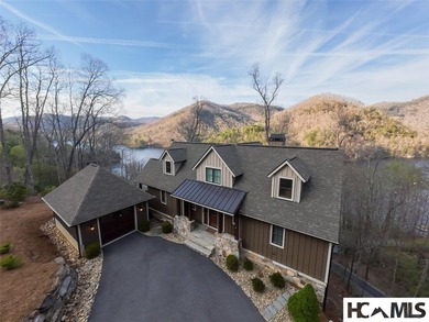 Picture perfect best describes this beautifully appointed, fully - photo 4
