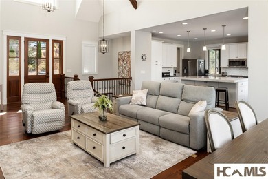 Picture perfect best describes this beautifully appointed, fully - photo 8