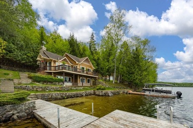 Charming cottage-style property offering an exceptional 260 feet - photo 1