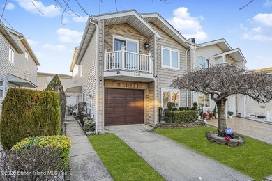 Beautiful extra-large single-family semi that offers the space - photo 2