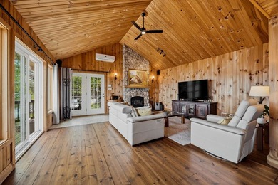 Charming cottage-style property offering an exceptional 260 feet - photo 5