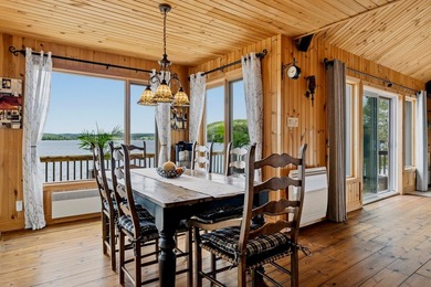 Charming cottage-style property offering an exceptional 260 feet - photo 6