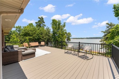 Tucked along the shores of Lake Hartwell in the coveted Jackson - photo 2