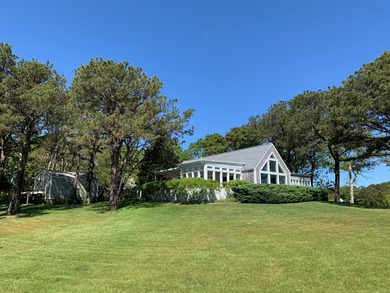 Breathtaking property at the tip of a prominent peninsula on - photo 3