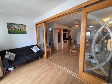 Welcome Home to the Kapiolani Royale; a well maintained, pet - photo 4