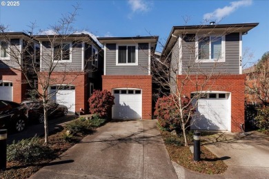 Lake Condo For Sale in Portland, Oregon