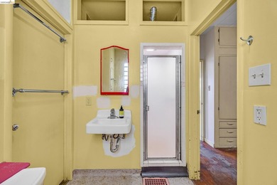 Charming Turn-of-the-Century Opportunity in Point Richmond! - photo 13