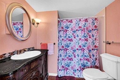 Rarely available south-facing upper-floor end unit! This bright - photo 17