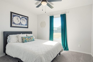 Step into this sleek and stylish Burleson home, Joshua ISD - photo 19