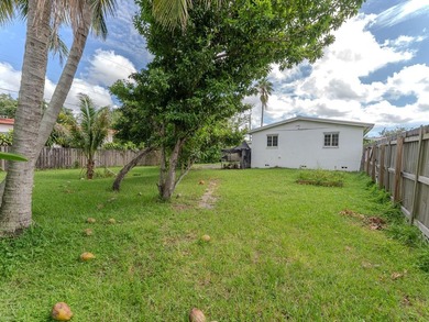 Spacious 3-bedroom, 2-bath home on a rare double lot in Miramar! - photo 21