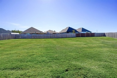 Step into this sleek and stylish Burleson home, Joshua ISD - photo 23
