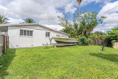 Spacious 3-bedroom, 2-bath home on a rare double lot in Miramar! - photo 24