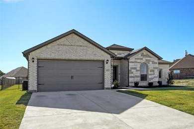 Step into this sleek and stylish Burleson home, Joshua ISD - photo 27