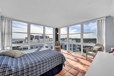Rarely available south-facing upper-floor end unit! This bright - photo 29