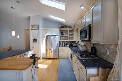 Set on approximately 0.47 acres in the Lion Head Beach - photo 10