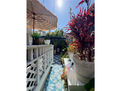 Welcome to an incredible opportunity to own a remodeled entry - photo 30