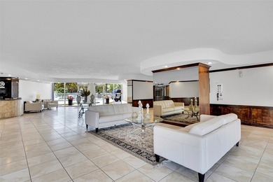 Rarely available south-facing upper-floor end unit! This bright - photo 34