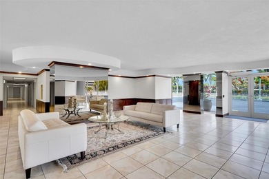 Rarely available south-facing upper-floor end unit! This bright - photo 35