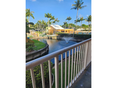Lake Condo For Sale in Dania, Florida