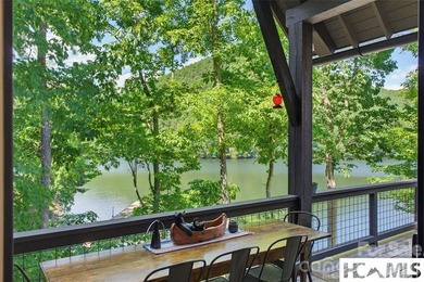 Lake living at it best!. This direct lakefront custom built home - photo 2