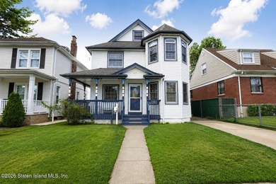 Beautiful detached Colonial home, offering over 2,100 square - photo 2