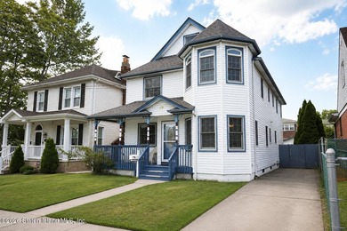 Beautiful detached Colonial home, offering over 2,100 square - photo 3