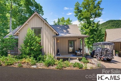 Lake living at it best!. This direct lakefront custom built home - photo 6