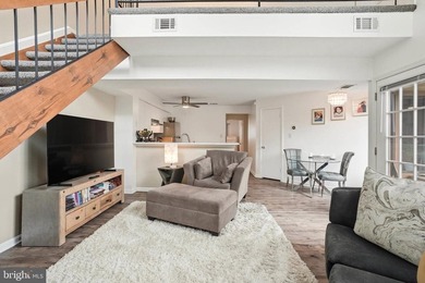 Fall in love with this stunning 2BR/2BA condo with a spacious - photo 5