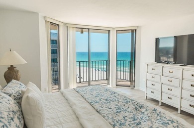 This newly remodeled and beautifully maintained 3-bedroom with - photo 8
