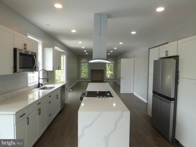 CALL NOW TO SEE THIS COLONIAL HOME WITH LOTS OF PRIVACY AND - photo 8