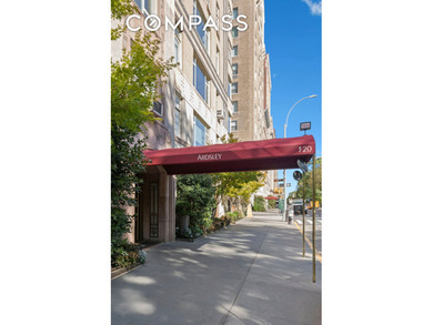 Welcome home to this charming 1 bedroom, 1.5 bath apartment with - photo 11